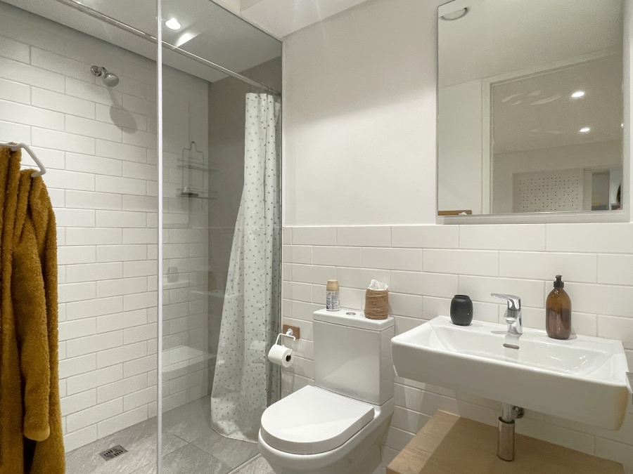 2 Bedroom Property for Sale in Woodstock Western Cape